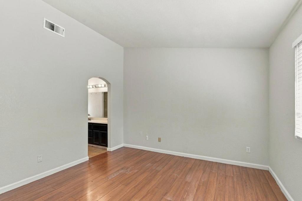 2113 Shelby Creek Court Property Photo 33