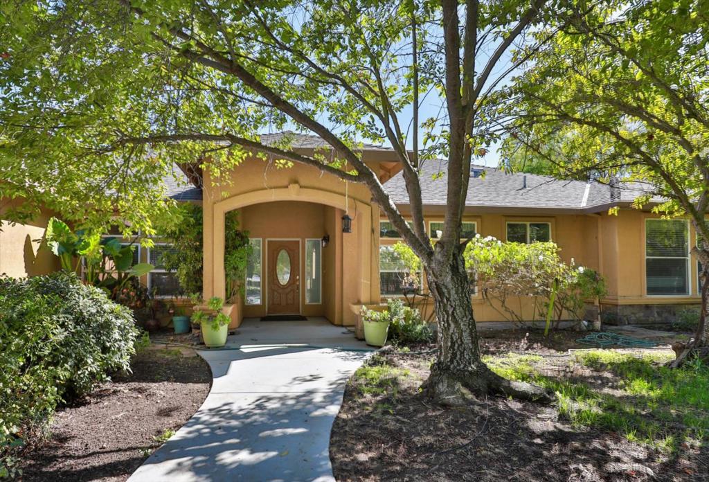 13921 Simko Ranch Lane Property Photo 1