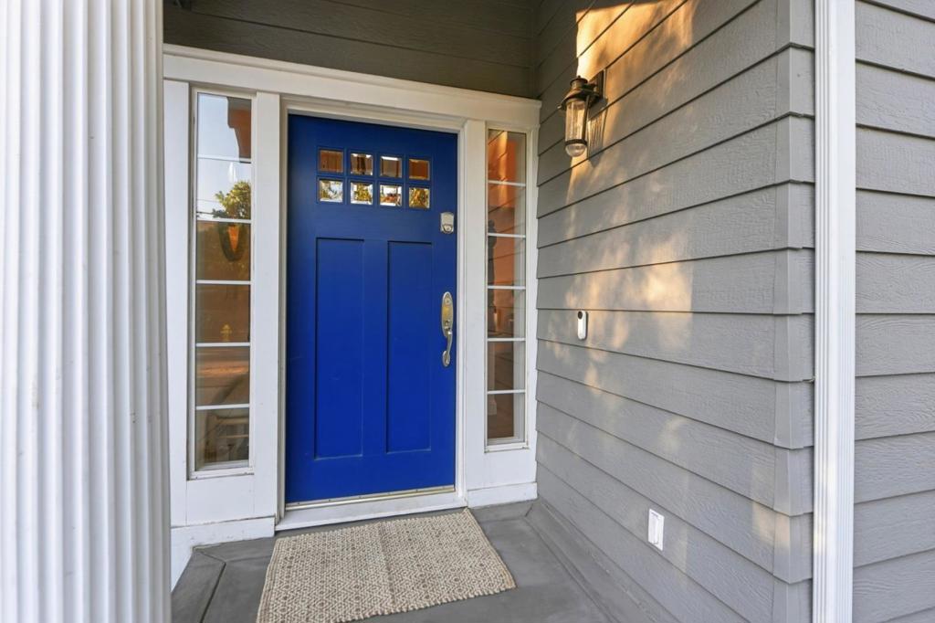 1689 Walters Avenue Property Photo 2