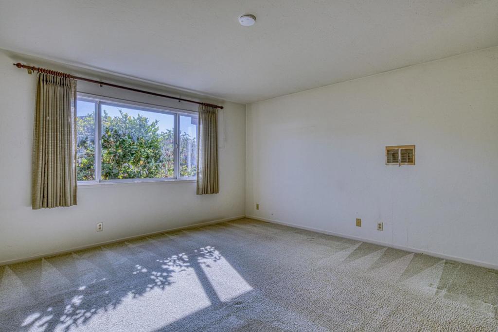 246 Dororo Drive Property Photo 17