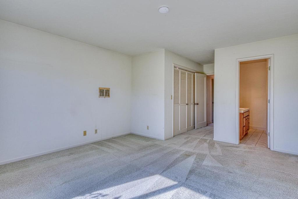 246 Dororo Drive Property Photo 18
