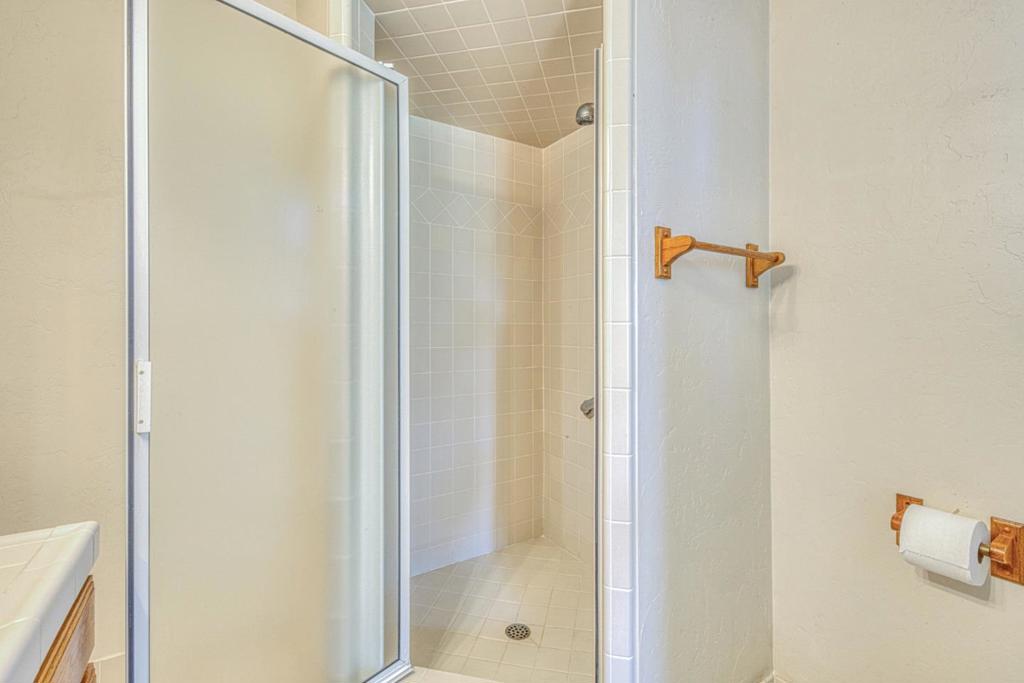 246 Dororo Drive Property Photo 20