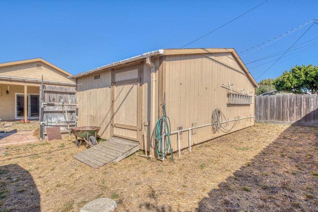 246 Dororo Drive Property Photo 28