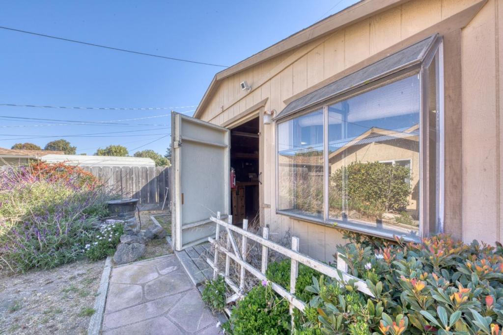246 Dororo Drive Property Photo 29