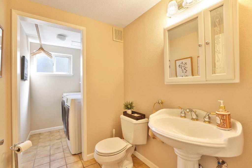 310 Viscaino Way Property Photo 18