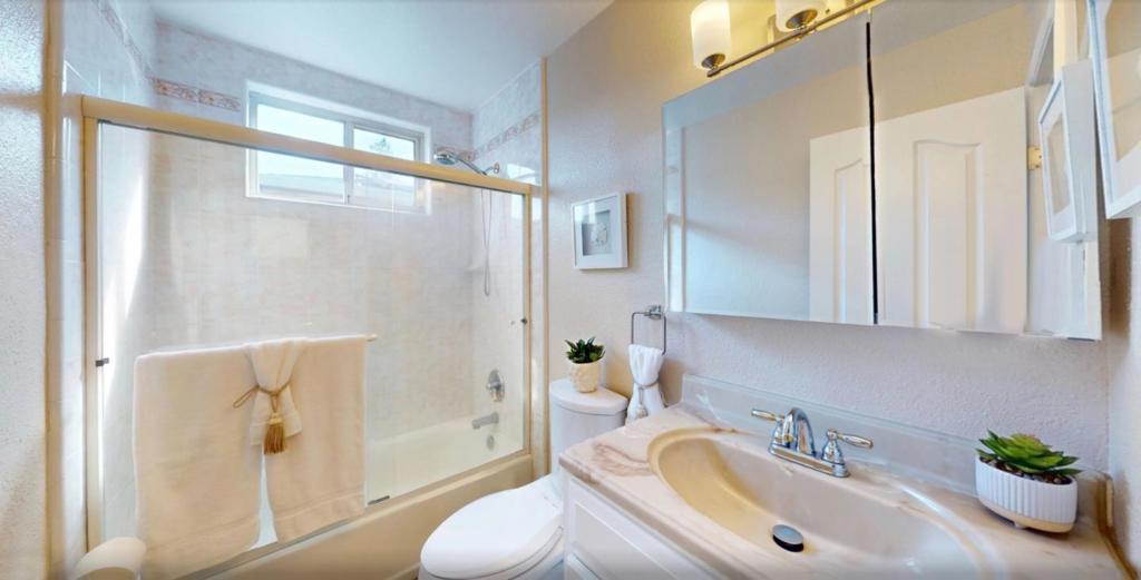 310 Viscaino Way Property Photo 27
