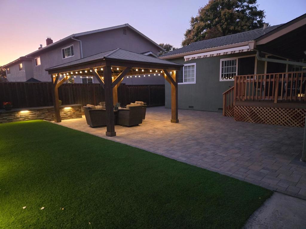 310 Viscaino Way Property Photo 42