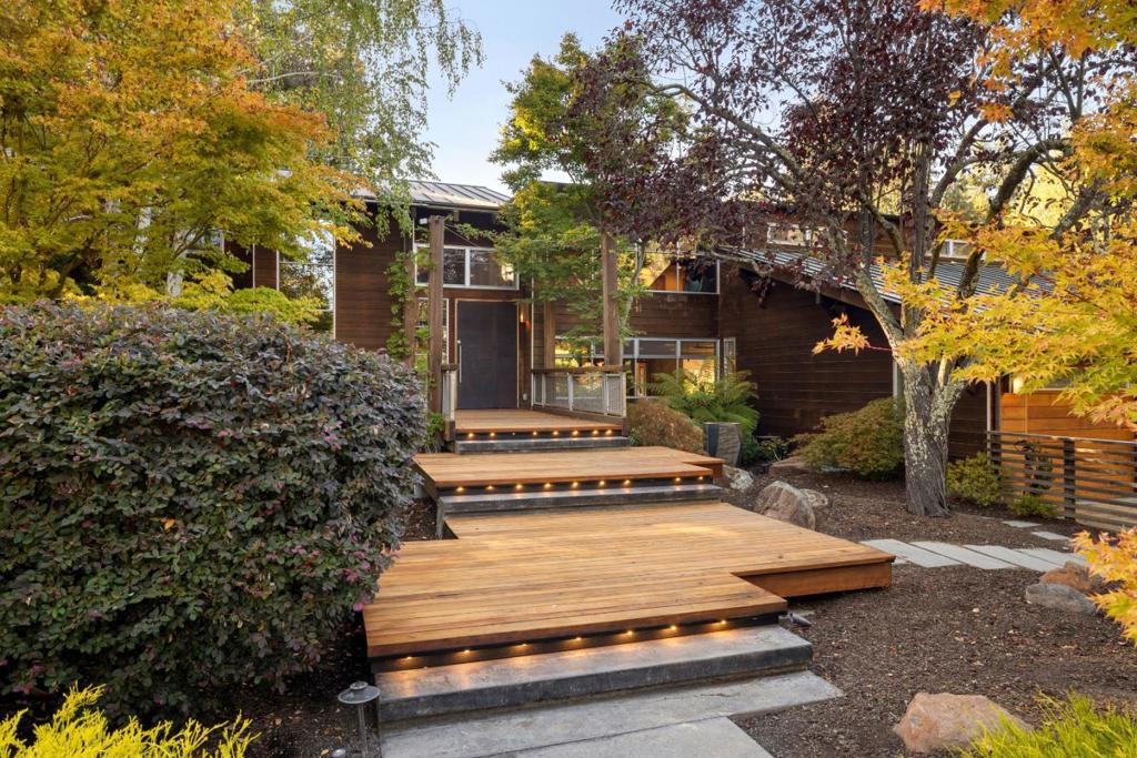 14123 Tracy Court Property Photo 1