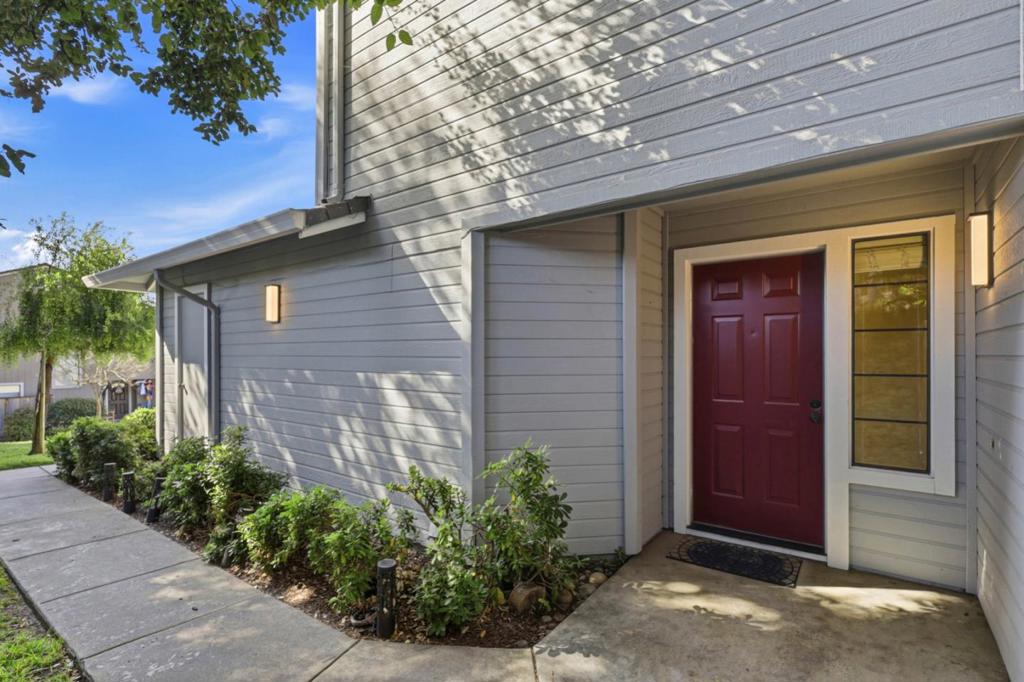 76 Bright View Lane Property Photo 4