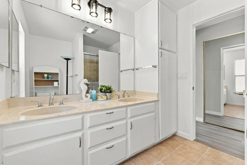 542 Hamlin Way Property Photo 30