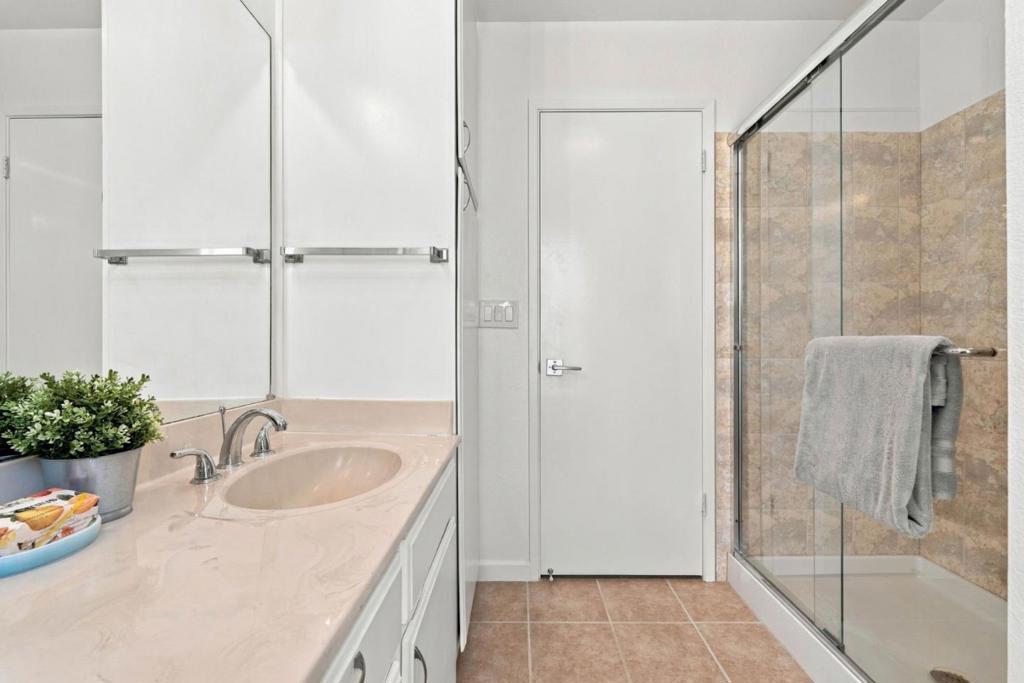542 Hamlin Way Property Photo 31