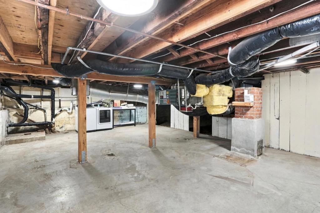 845 E Taylor Street Property Photo 18