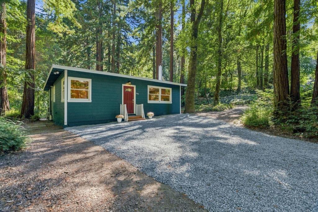 212 Larkspur Street Property Photo 15