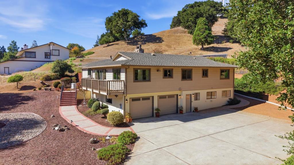 775 W California Way Property Photo 3