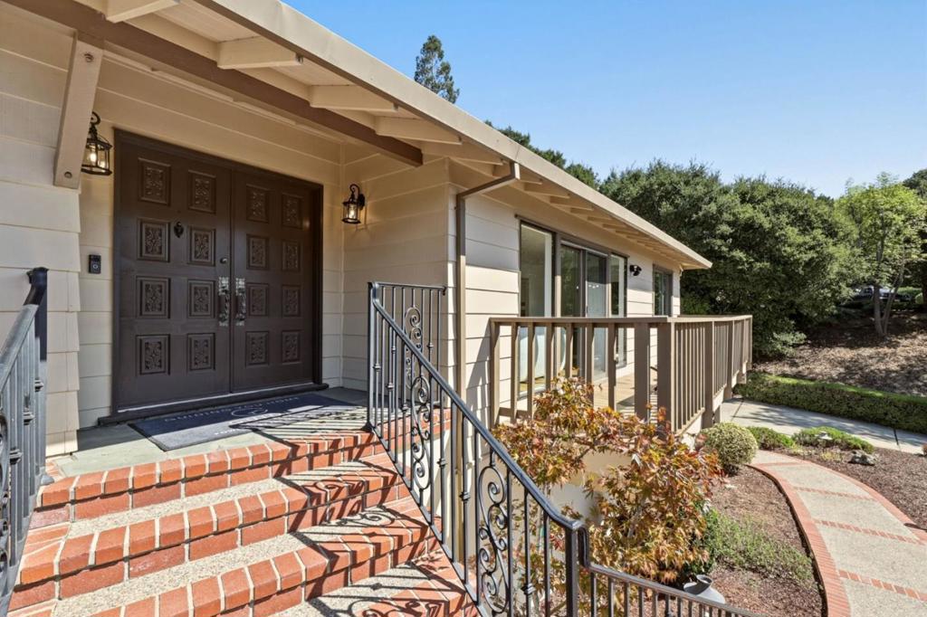 775 W California Way Property Photo 6