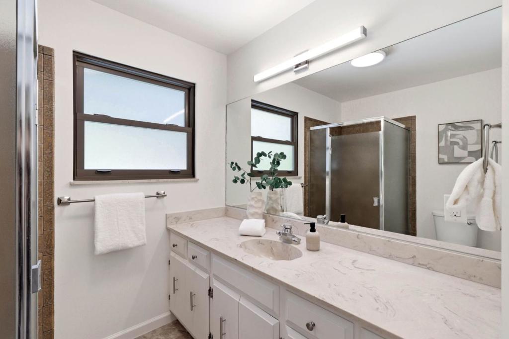 775 W California Way Property Photo 24
