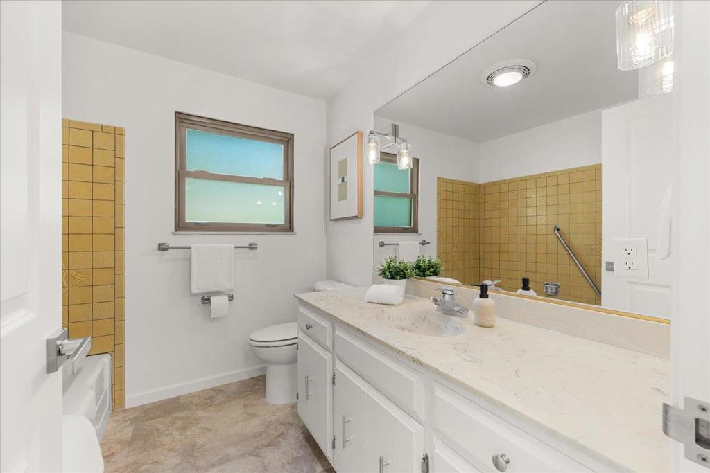 775 W California Way Property Photo 25