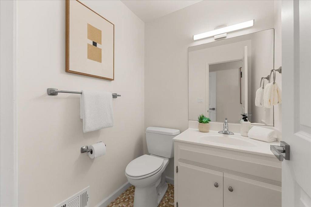775 W California Way Property Photo 26