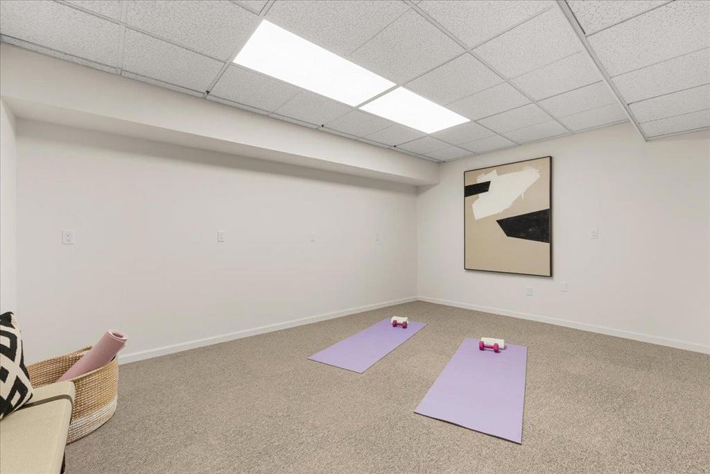 775 W California Way Property Photo 32