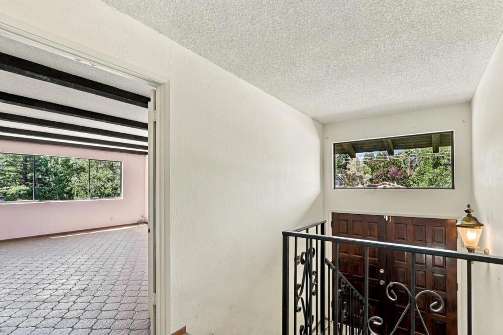 17852 Andrews Street Property Photo 8