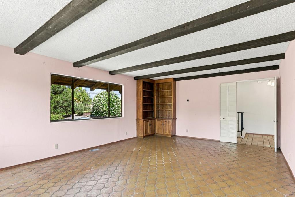 17852 Andrews Street Property Photo 10