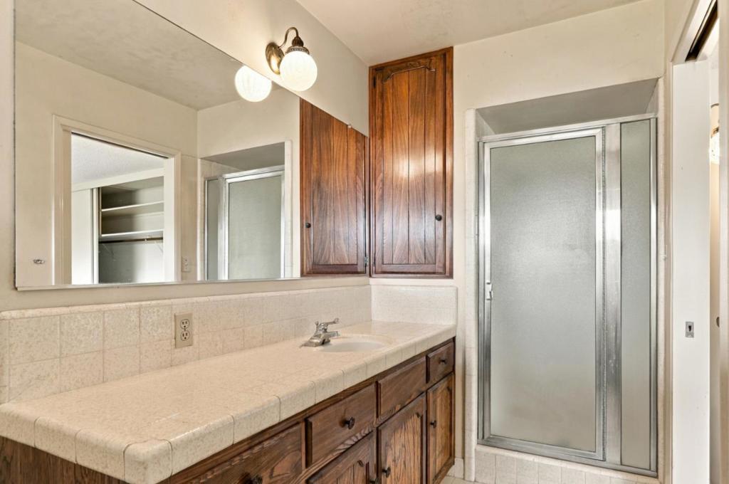 17852 Andrews Street Property Photo 32
