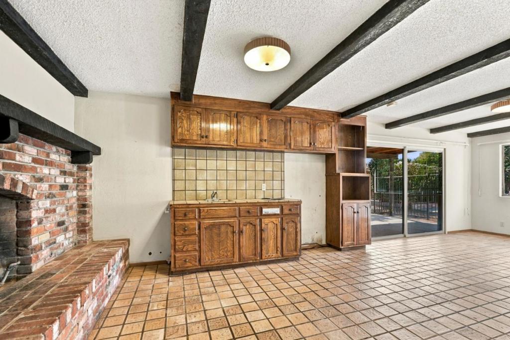 17852 Andrews Street Property Photo 34