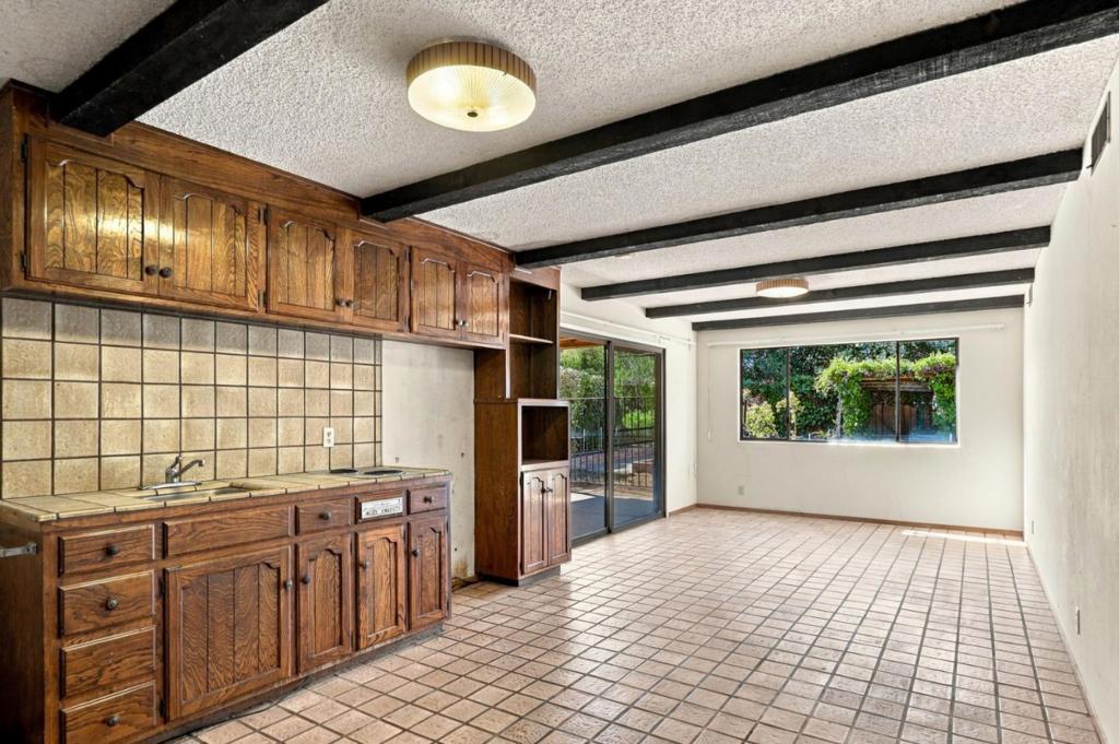 17852 Andrews Street Property Photo 35