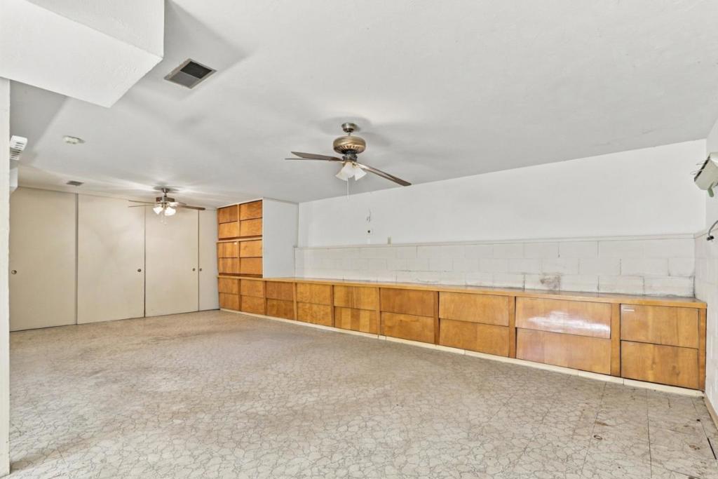 17852 Andrews Street Property Photo 43