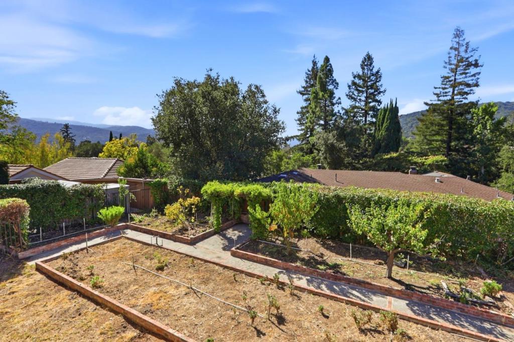 17852 Andrews Street Property Photo 51