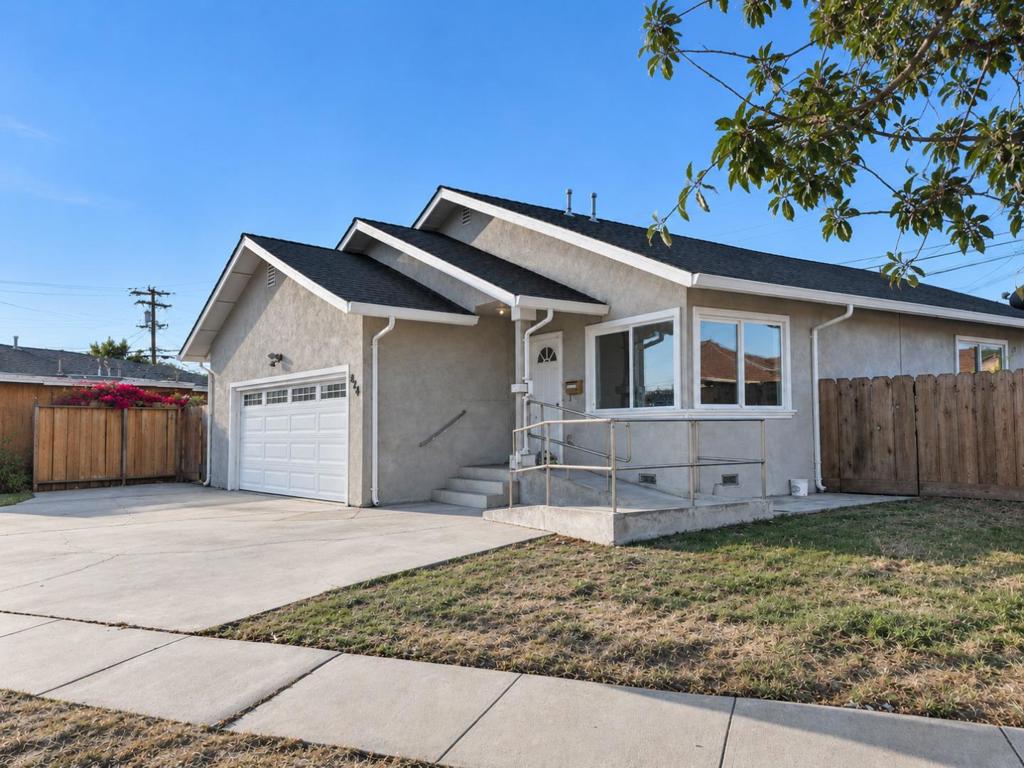 624 John Street Property Photo 1