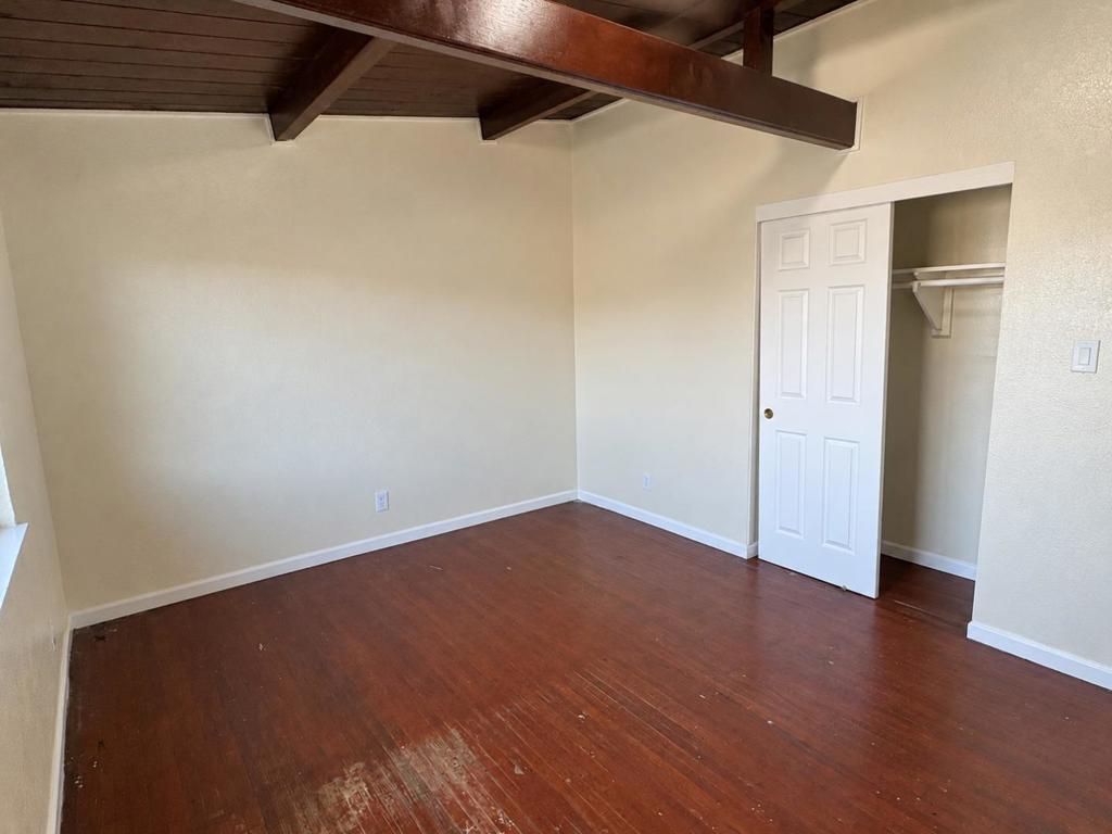 624 John Street Property Photo 17