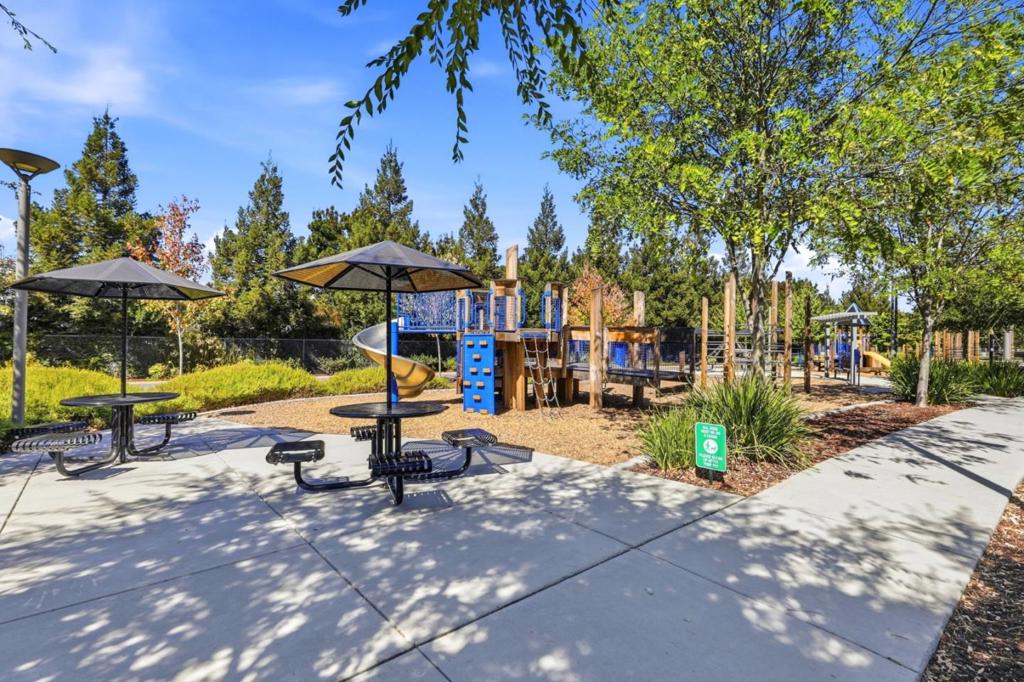 5731 Synergy Court Property Photo 31