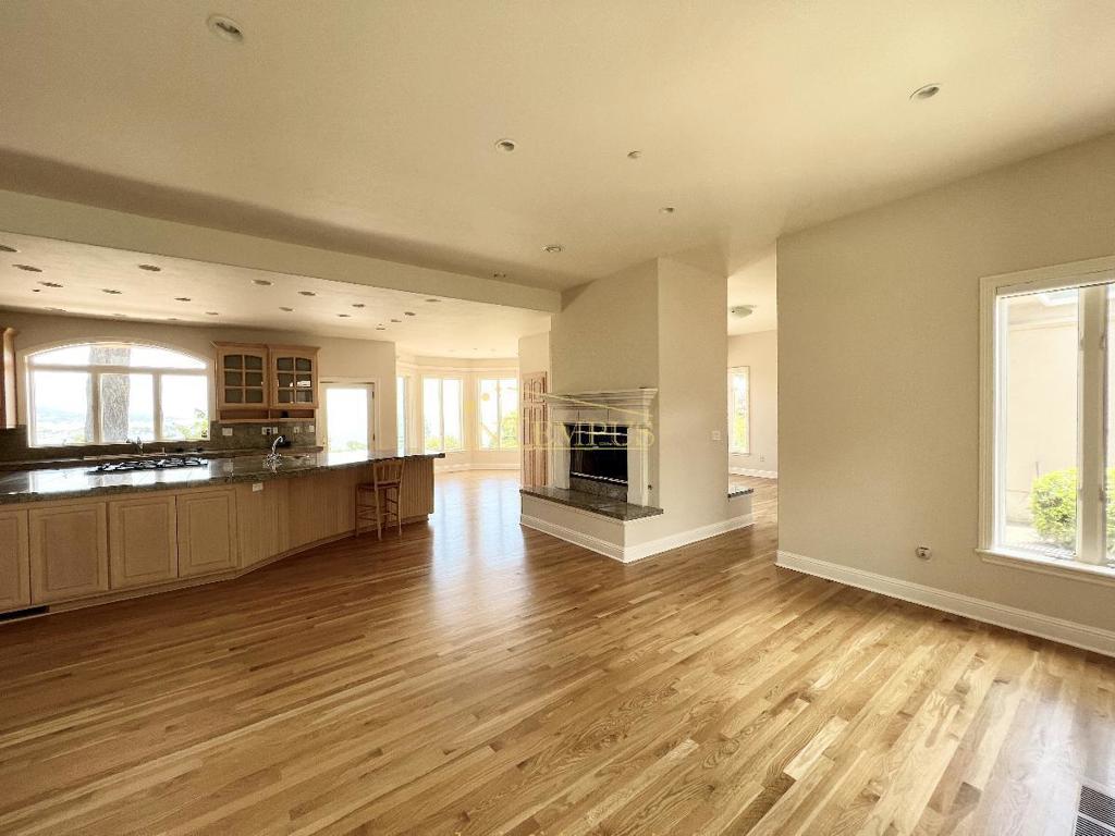 ML82063132 Property Photo 7