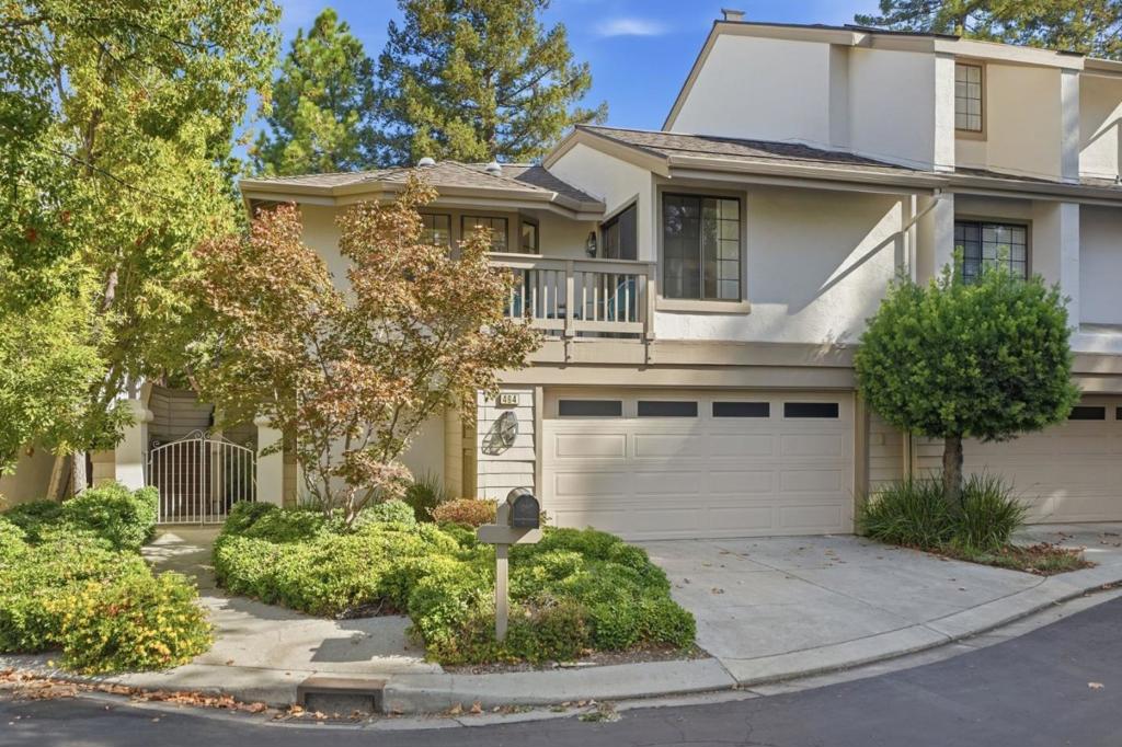 464 Ives Terrace Property Photo 1