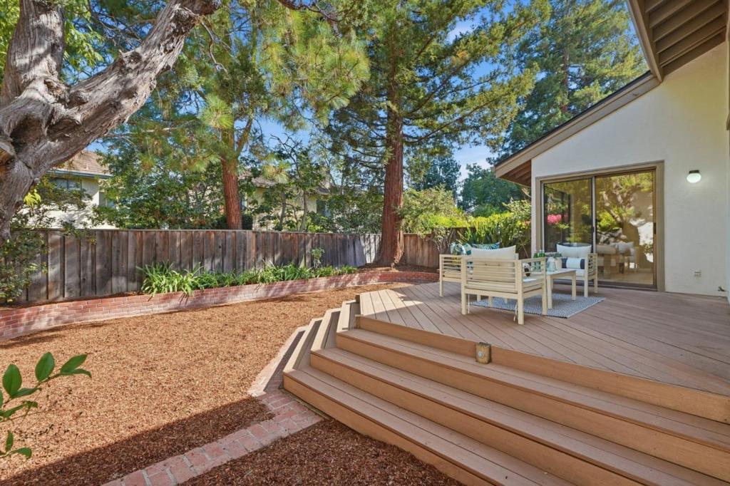 464 Ives Terrace Property Photo 27