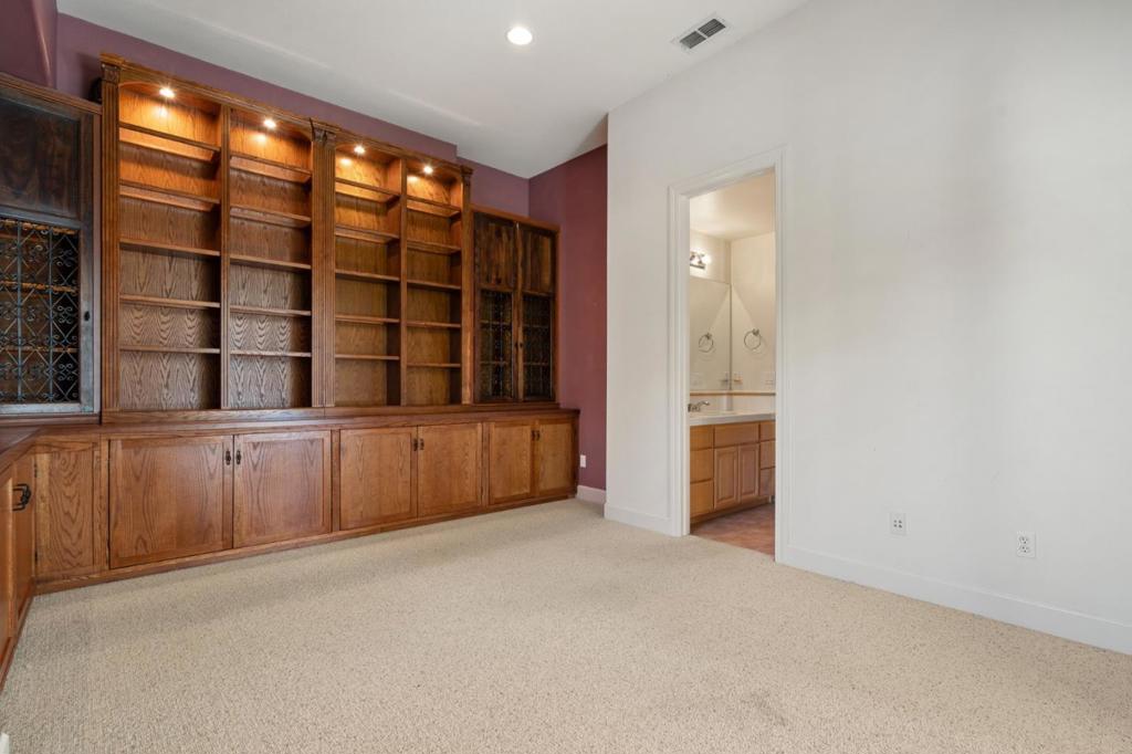 5010 Westside Drive Property Photo 12