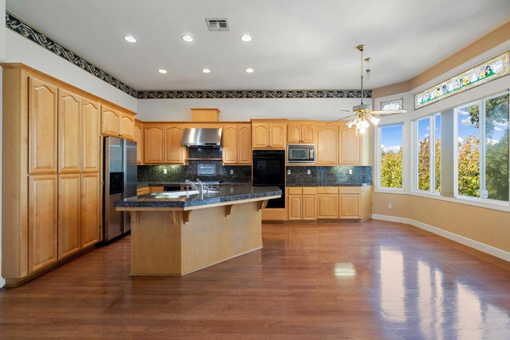5010 Westside Drive Property Photo 14
