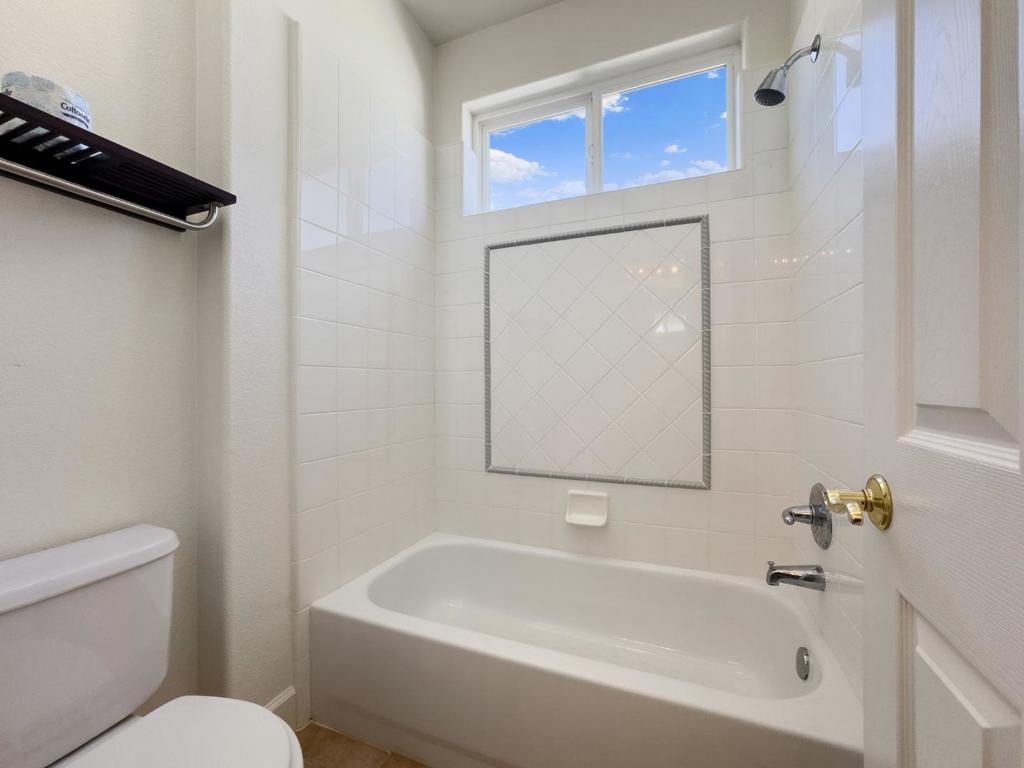5010 Westside Drive Property Photo 32