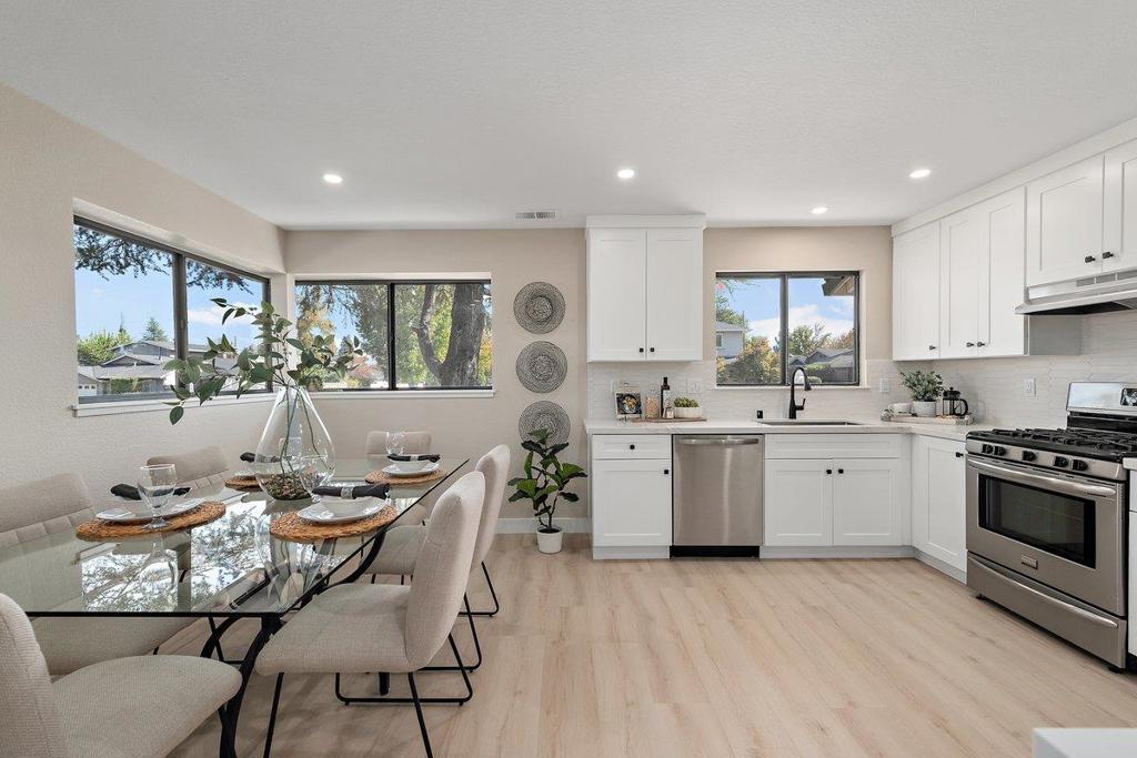 200 Carlester Drive Property Photo 8