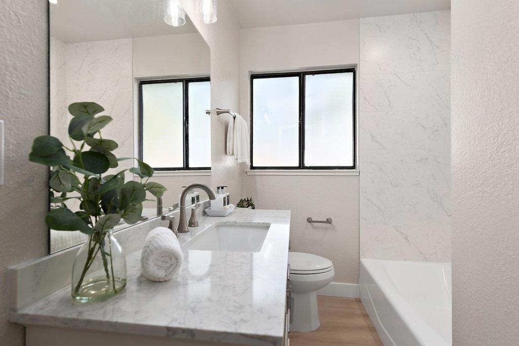 200 Carlester Drive Property Photo 12