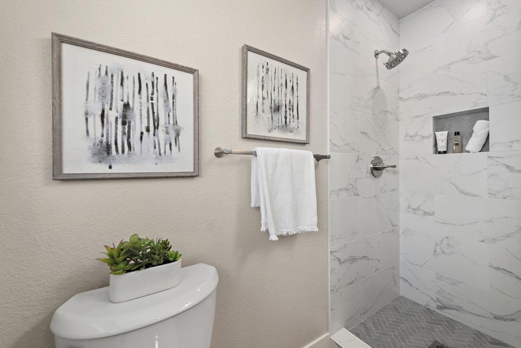 200 Carlester Drive Property Photo 16