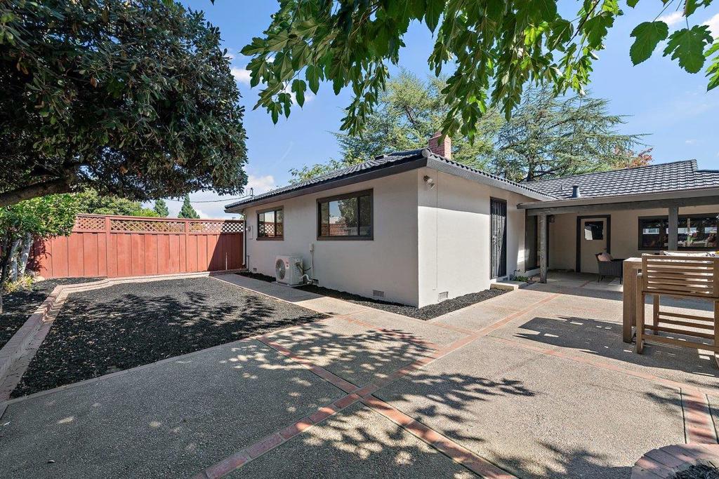 200 Carlester Drive Property Photo 19