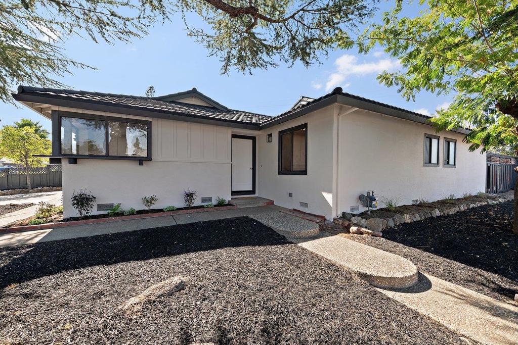 200 Carlester Drive Property Photo 21