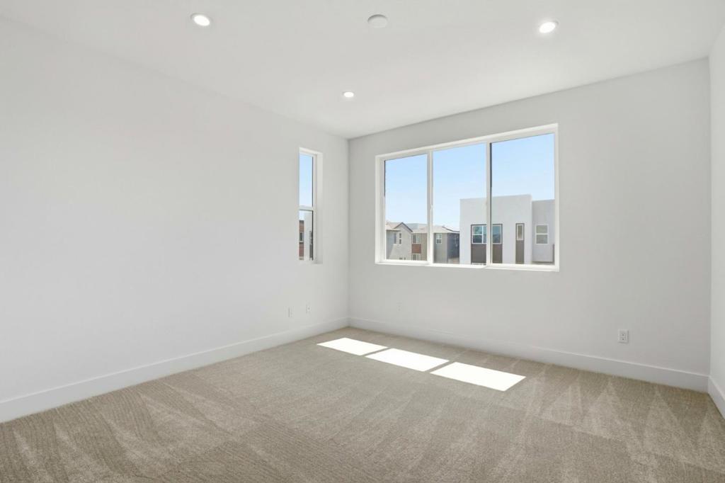 6002 Sunglow Terrace Property Photo 15