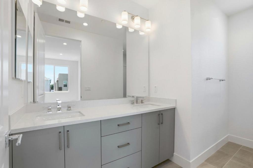6002 Sunglow Terrace Property Photo 21