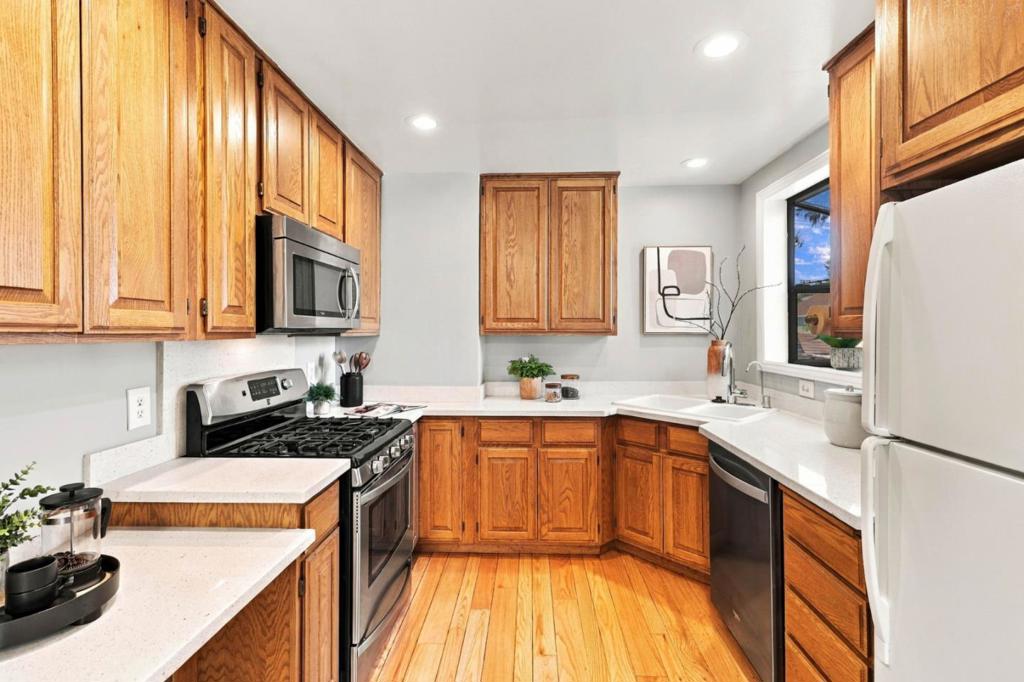157 Central Avenue Property Photo 6