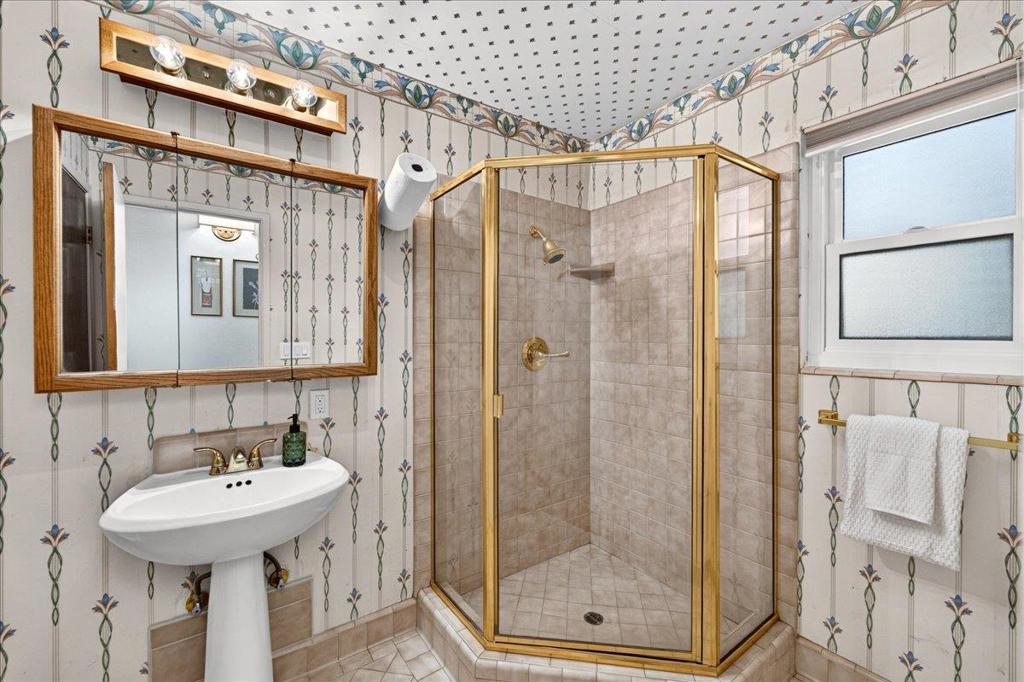 398 Crest Drive Property Photo 70