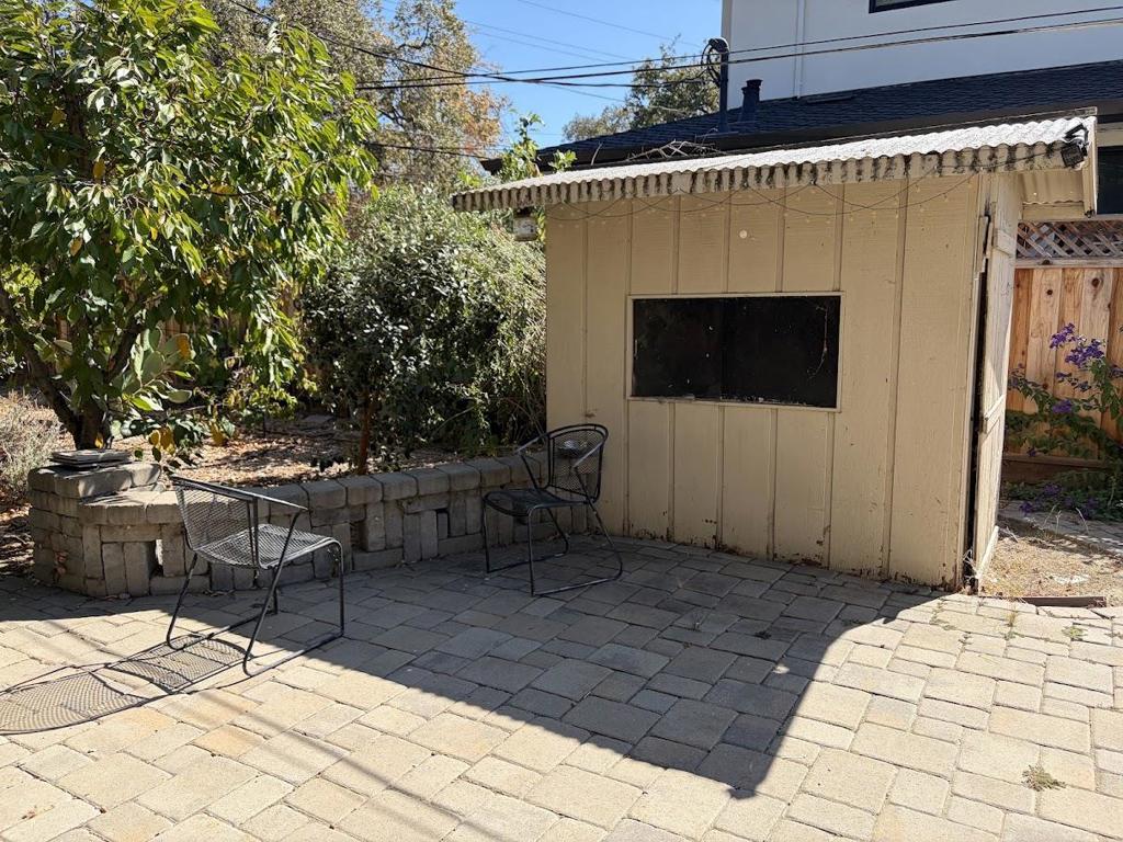 10534 Sterling Boulevard Property Photo 5