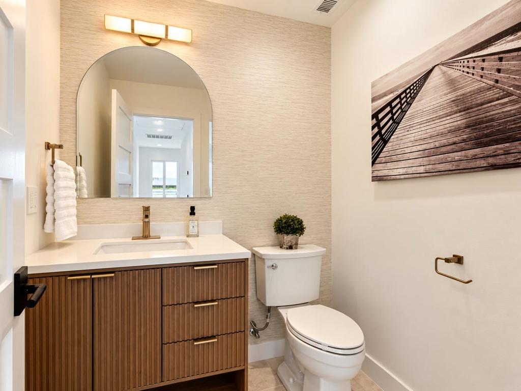 146 Seafoam Avenue Property Photo 23
